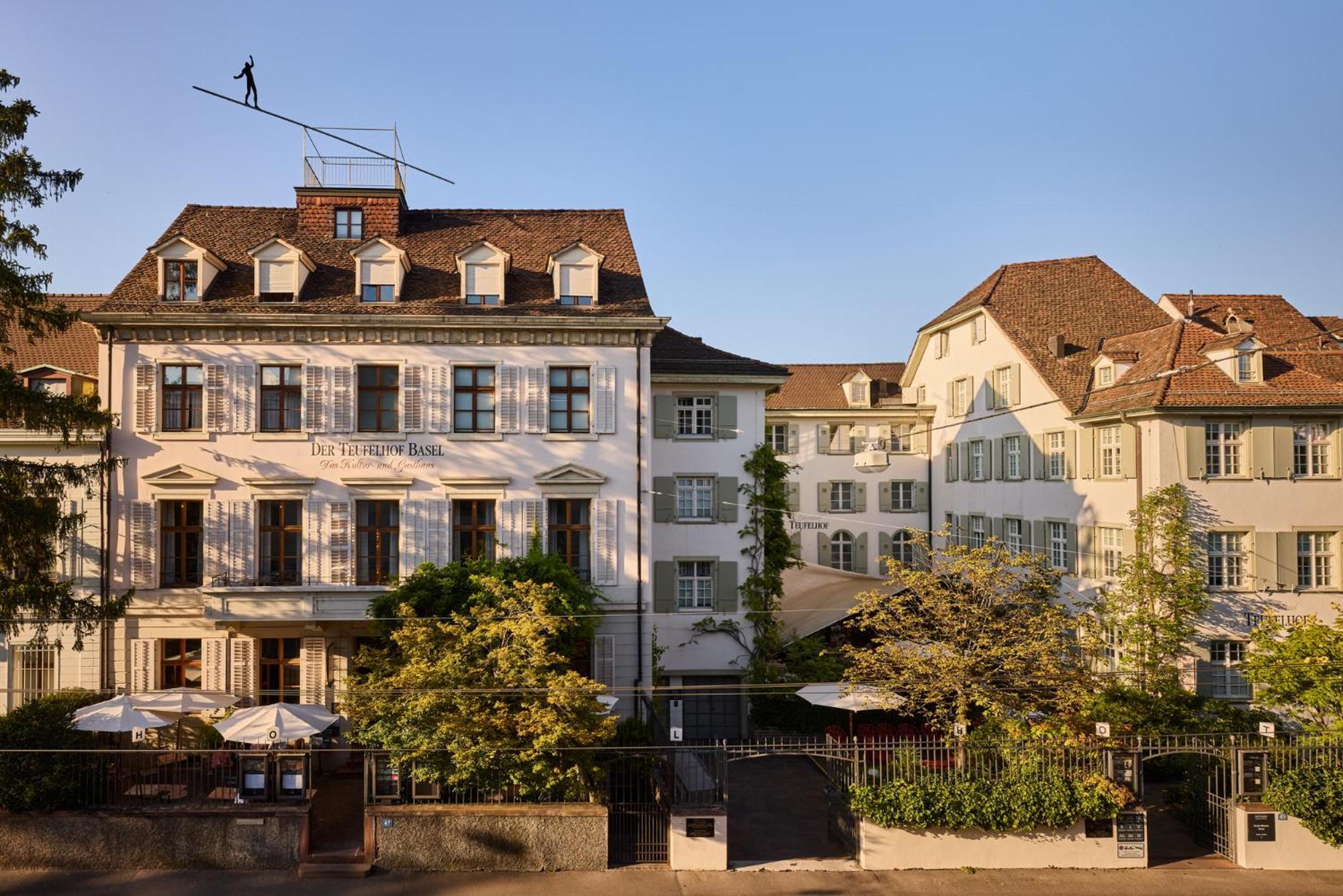Отель Gast - Und Kulturhaus Der Teufelhof Базель Экстерьер фото